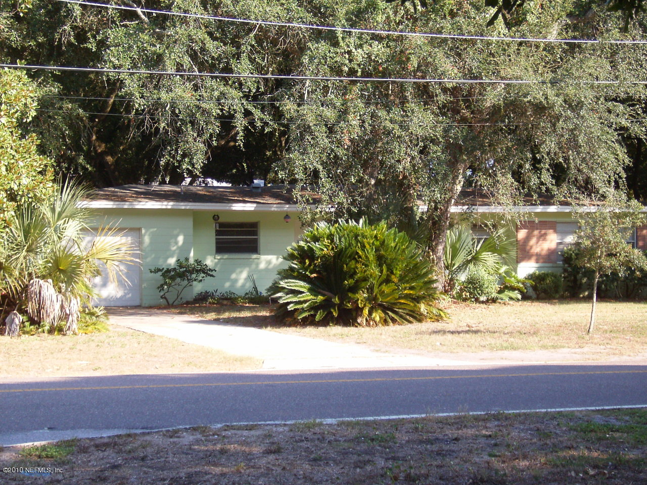 1365 Seminole Road Atlantic Beach, FL 32233 - Photo 3 of 13 Front from Johansen Park