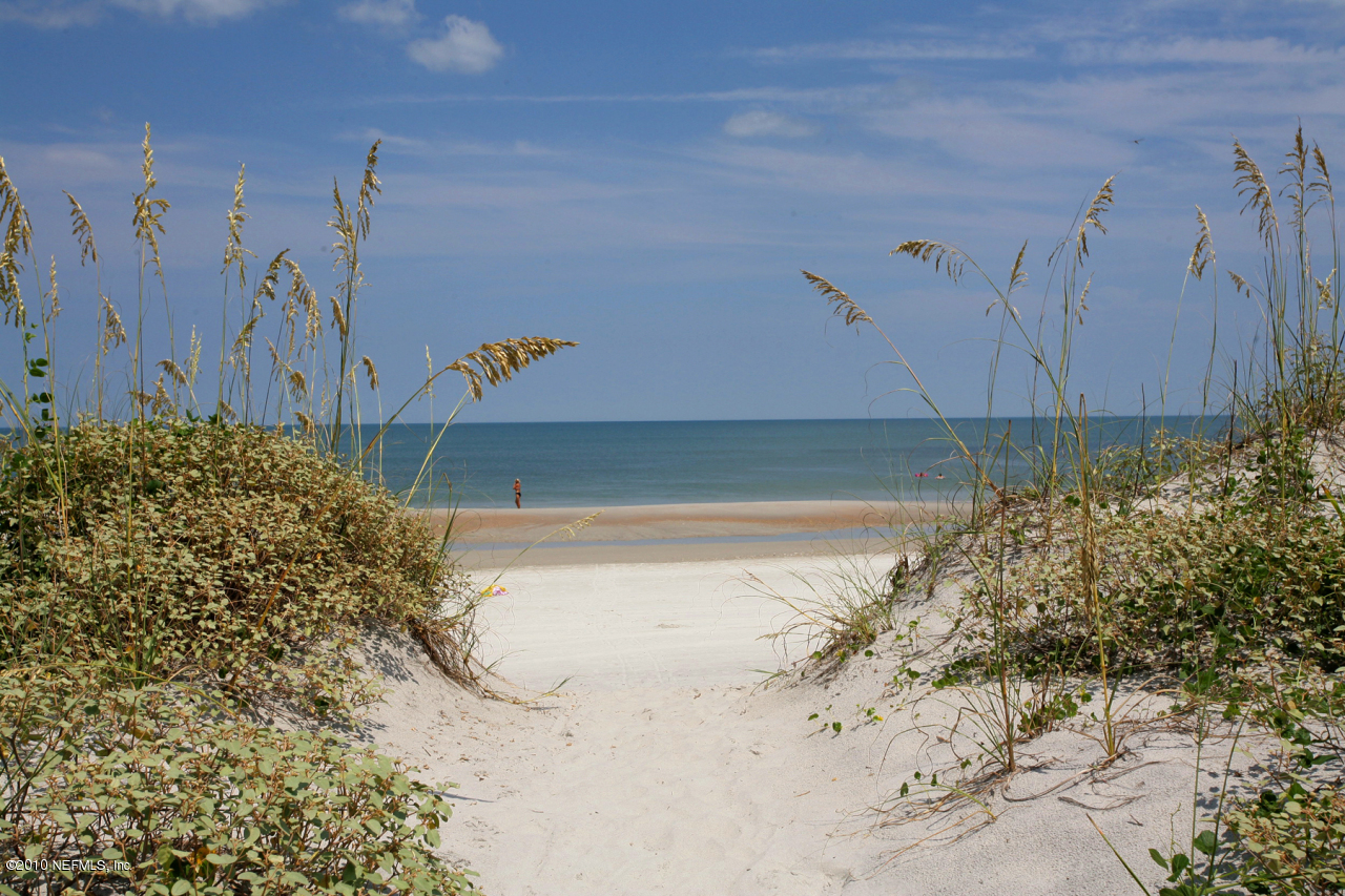 1365 Seminole Road Atlantic Beach, FL 32233 - Photo 10 of 13 Beach access