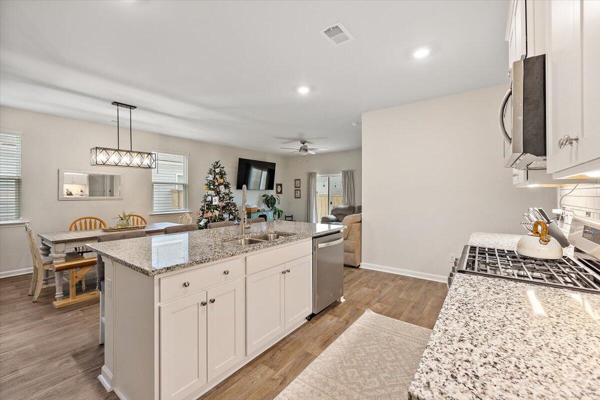 469 Cedarview Road Summerville, SC 29486 - Photo 6 of 26 469 Cedarview Dr., Summerville