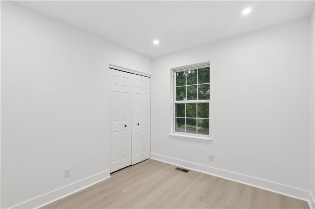 219 Randy Lane Coraopolis, PA 15108 - Photo 17 of 33 Gallery Image 17