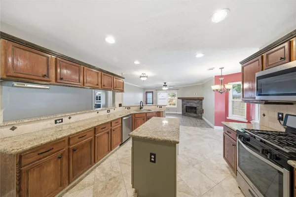 $349,900 | 13506 Spring Court, Tomball, TX 77375