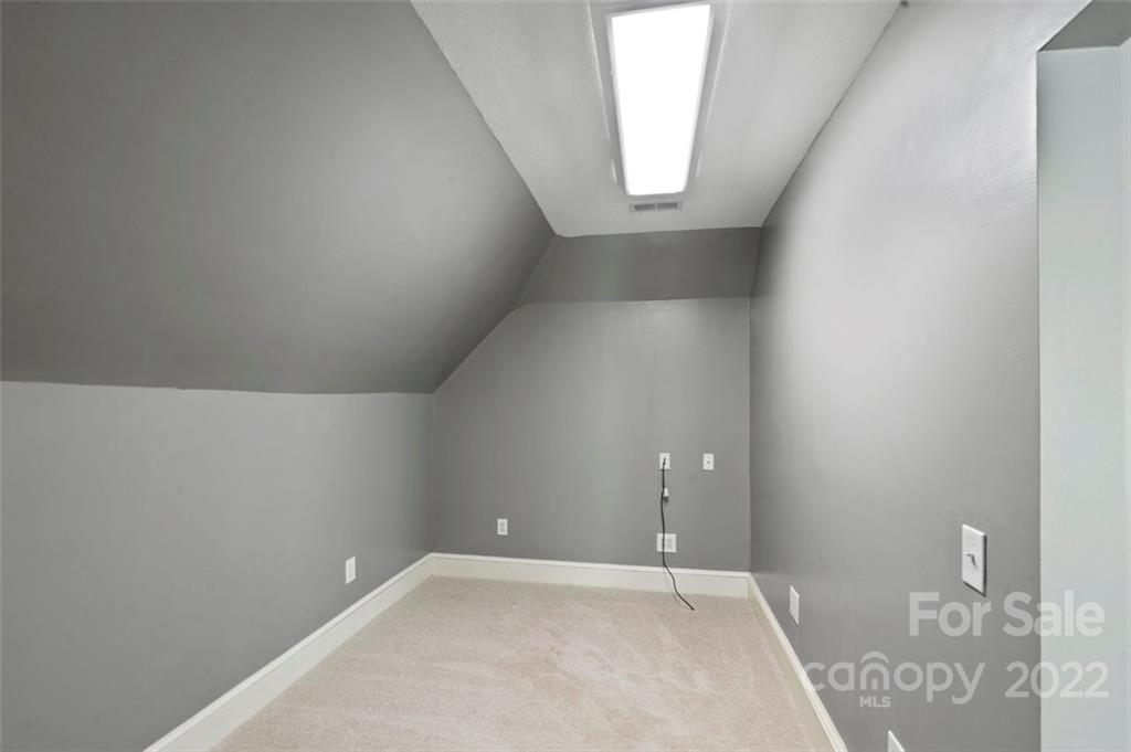 1435 Lilac Road Charlotte, NC 28209 - Photo 25 of 33 an empty room with windows