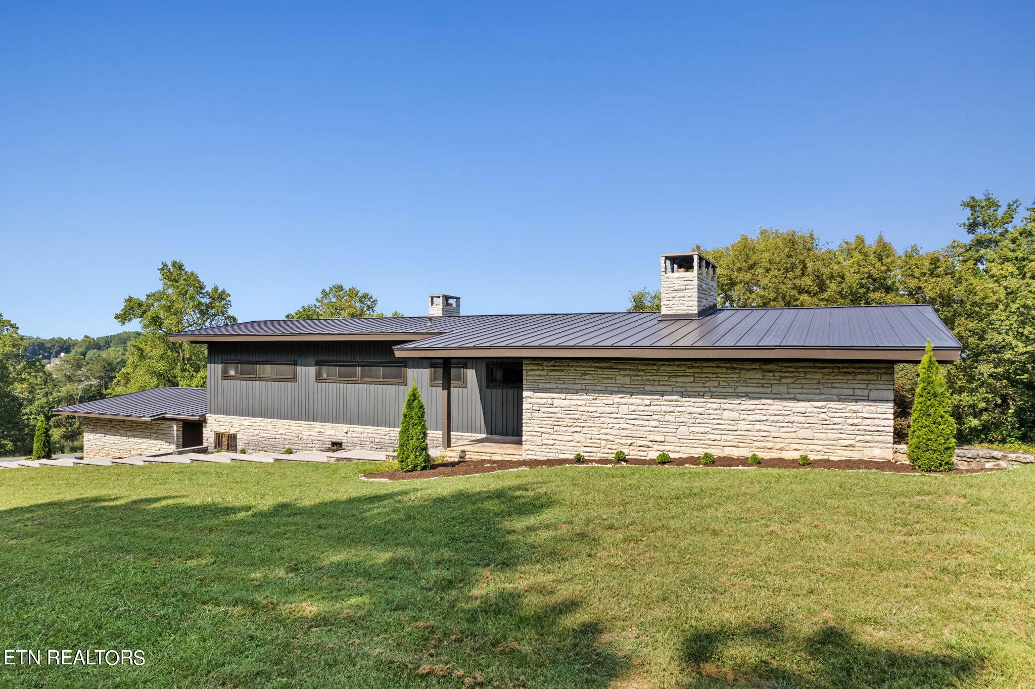 231 Cumberland View Road Clinton, TN 37716 - Photo 2 of 59