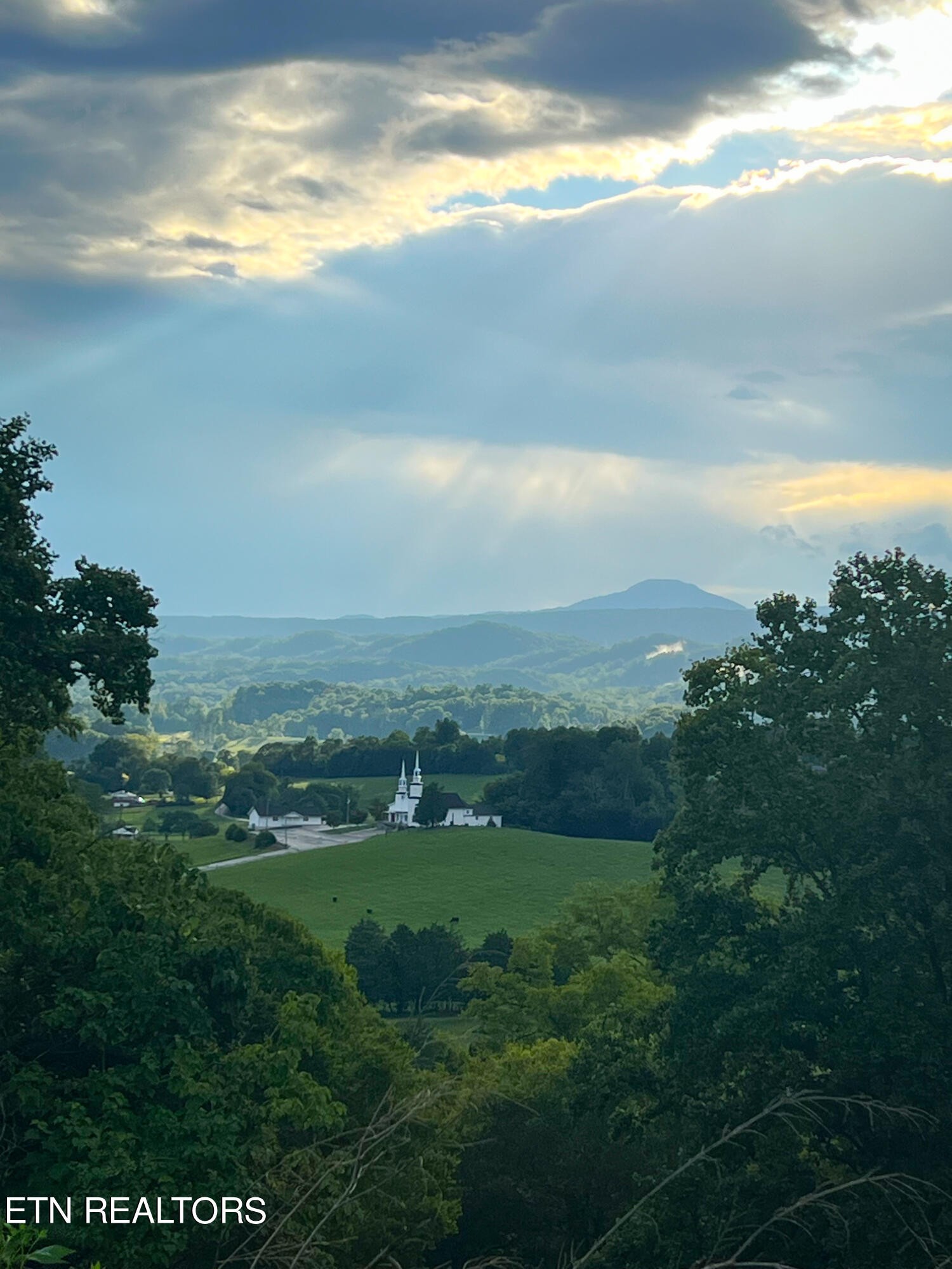 231 Cumberland View Road Clinton, TN 37716 - Photo 53 of 59