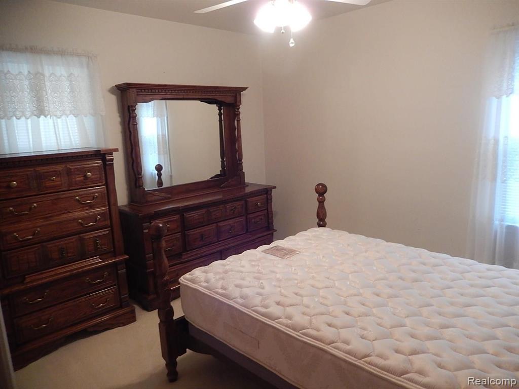 6616 Maple Street Dearborn, MI 48126 - Photo 13 of 21