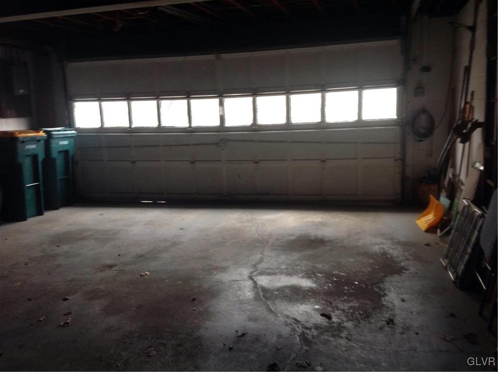 56 Ridgewood Road Easton, PA 18045 - Photo 18 of 19 a view of an empty room