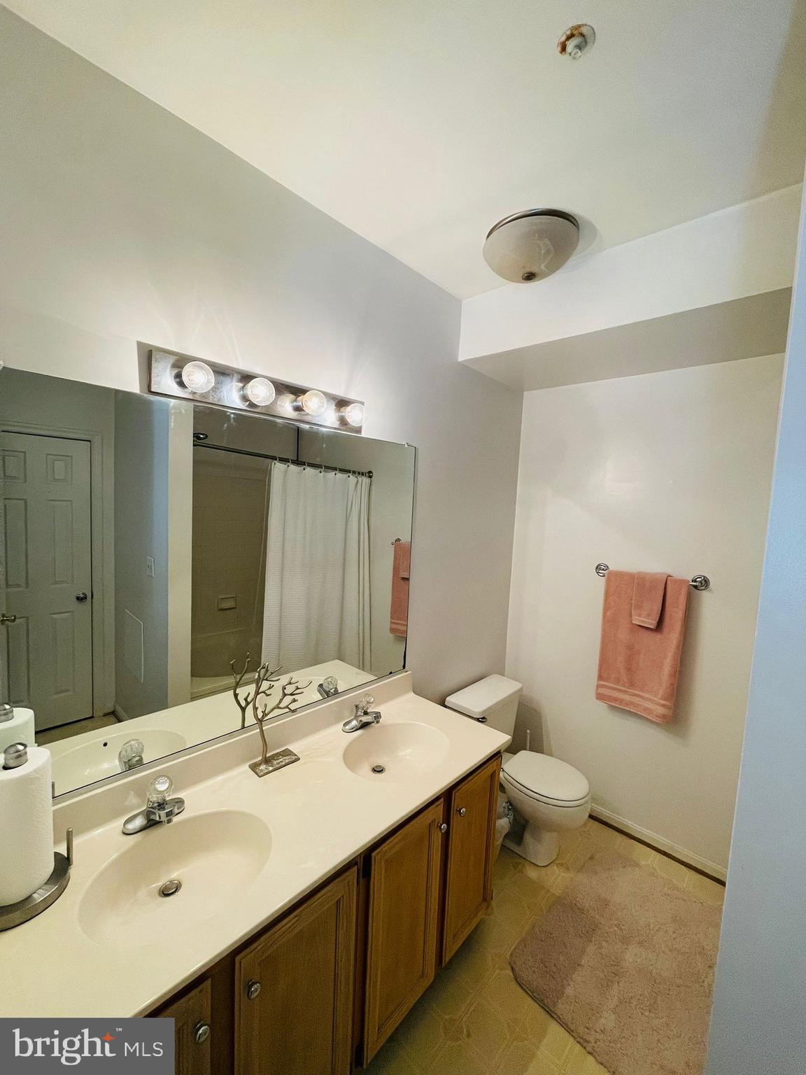 19946 Dunstable Circle, Unit 221 Germantown, MD 20876 - Photo 25 of 34