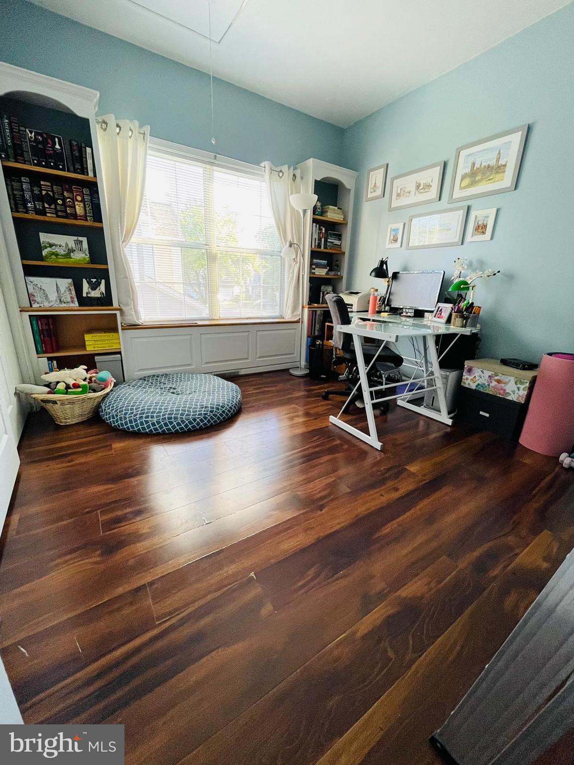 19946 Dunstable Circle, Unit 221 Germantown, MD 20876 - Photo 10 of 34 Bedroom or Studio upstairs