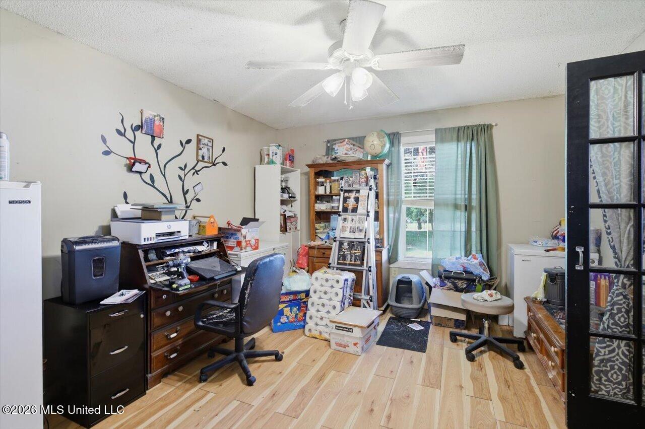 123 Southbreeze Road Magee, MS 39111 - Photo 14 of 23 14-123 Southbreeze Rd _ Hometoursms..com