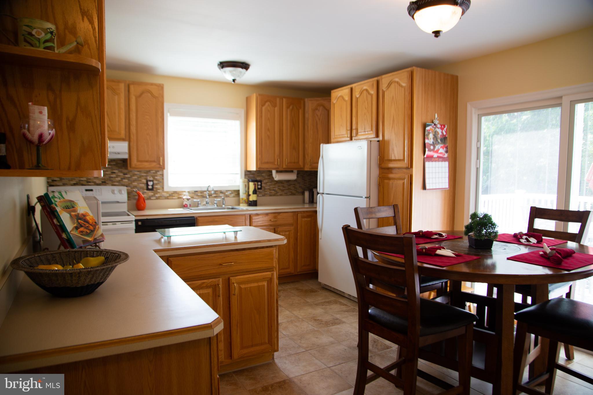 1107 Trunnel Lane Accokeek, MD 20607 - Photo 8 of 27 Kitchen