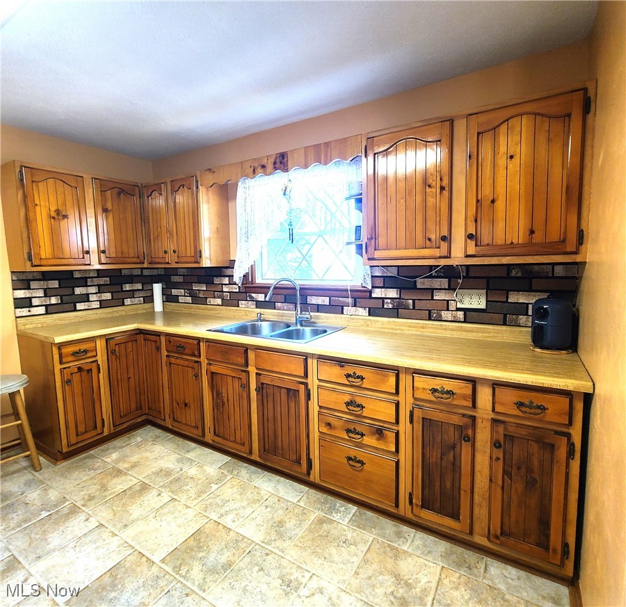 53170 Farmington Road Bridgeport, OH 43912 - Photo 5 of 50 Gallery Image 5
