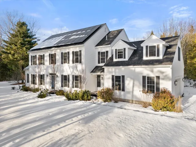 $784,900 | 65 Barrett Lane, Holden, ME 04429