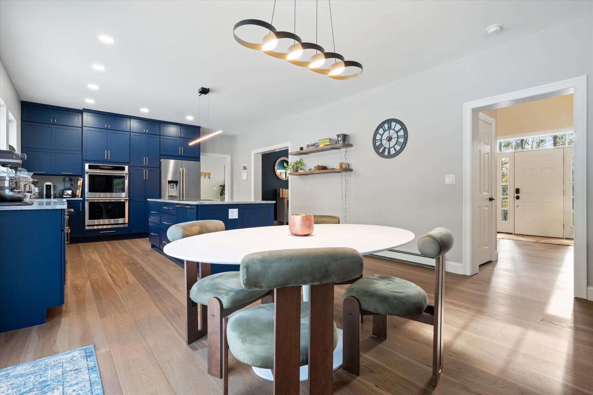 65 Barrett Lane Holden, ME 04429 - Photo 23 of 78 24-Breakfast