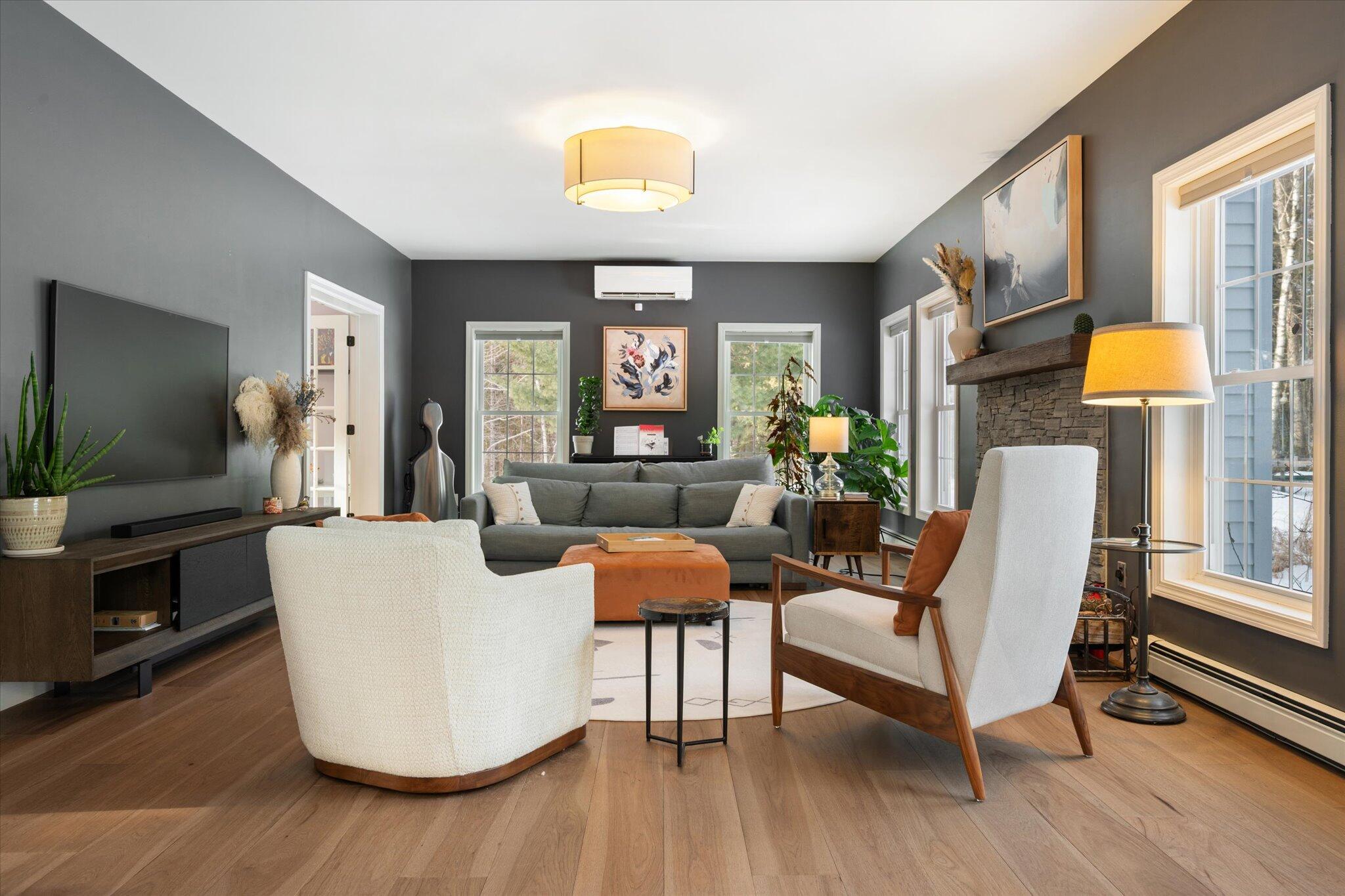 65 Barrett Lane Holden, ME 04429 - Photo 24 of 78 25-Living Room