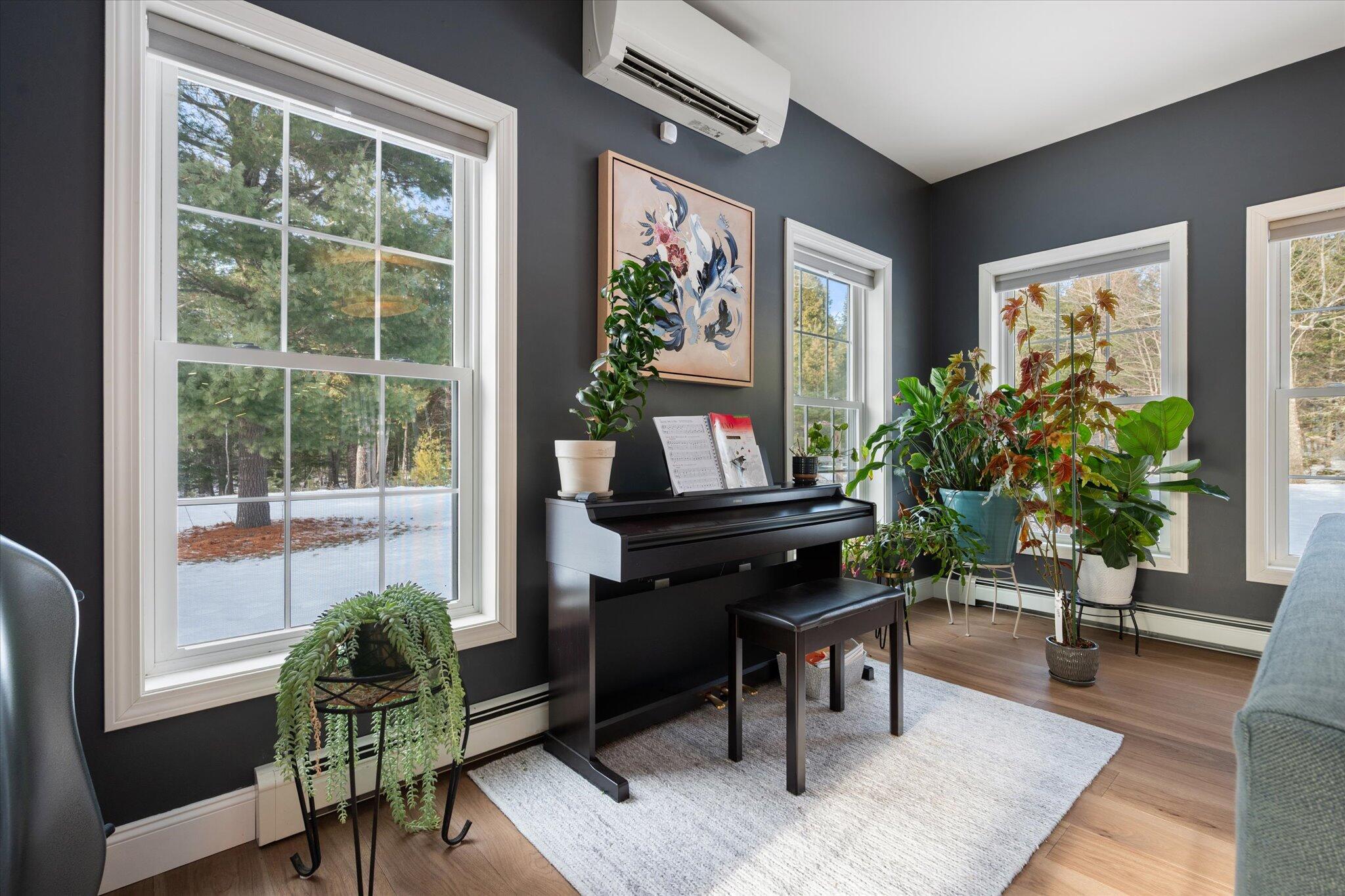 65 Barrett Lane Holden, ME 04429 - Photo 29 of 78 30-Living Room