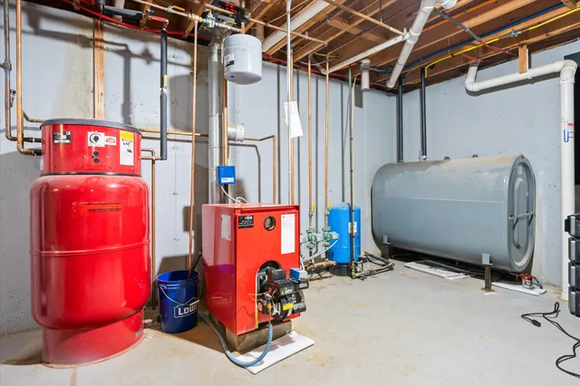 $784,900 | 65 Barrett Lane, Holden, ME 04429