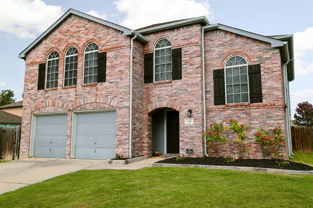 13408 Ponderosa Ranch Road Fort Worth, TX 76262 - Photo 2 of 27