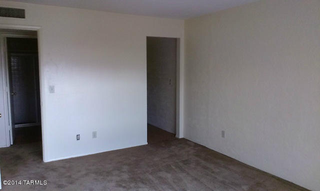 625 South Prudence Road, Unit 108 Tucson, AZ 85710 - Photo 16 of 20 a view of an empty room