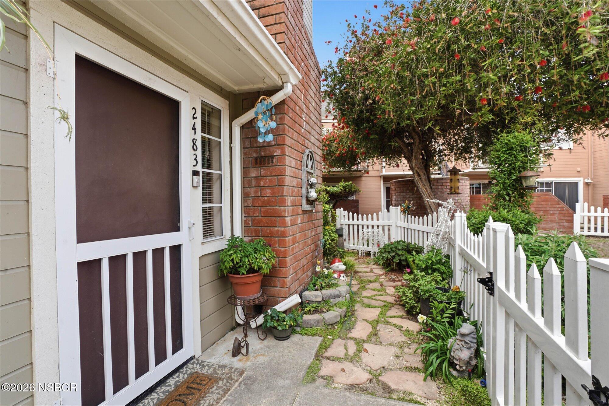 2483 Country Lane Santa Maria, CA 93455 - Photo 2 of 14 06-2483CountryLn_06