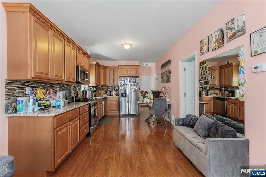 204 Hayward Place Wallington, NJ 07057 - Photo 6 of 39 a kitchen with granite countertop lots of counter top space