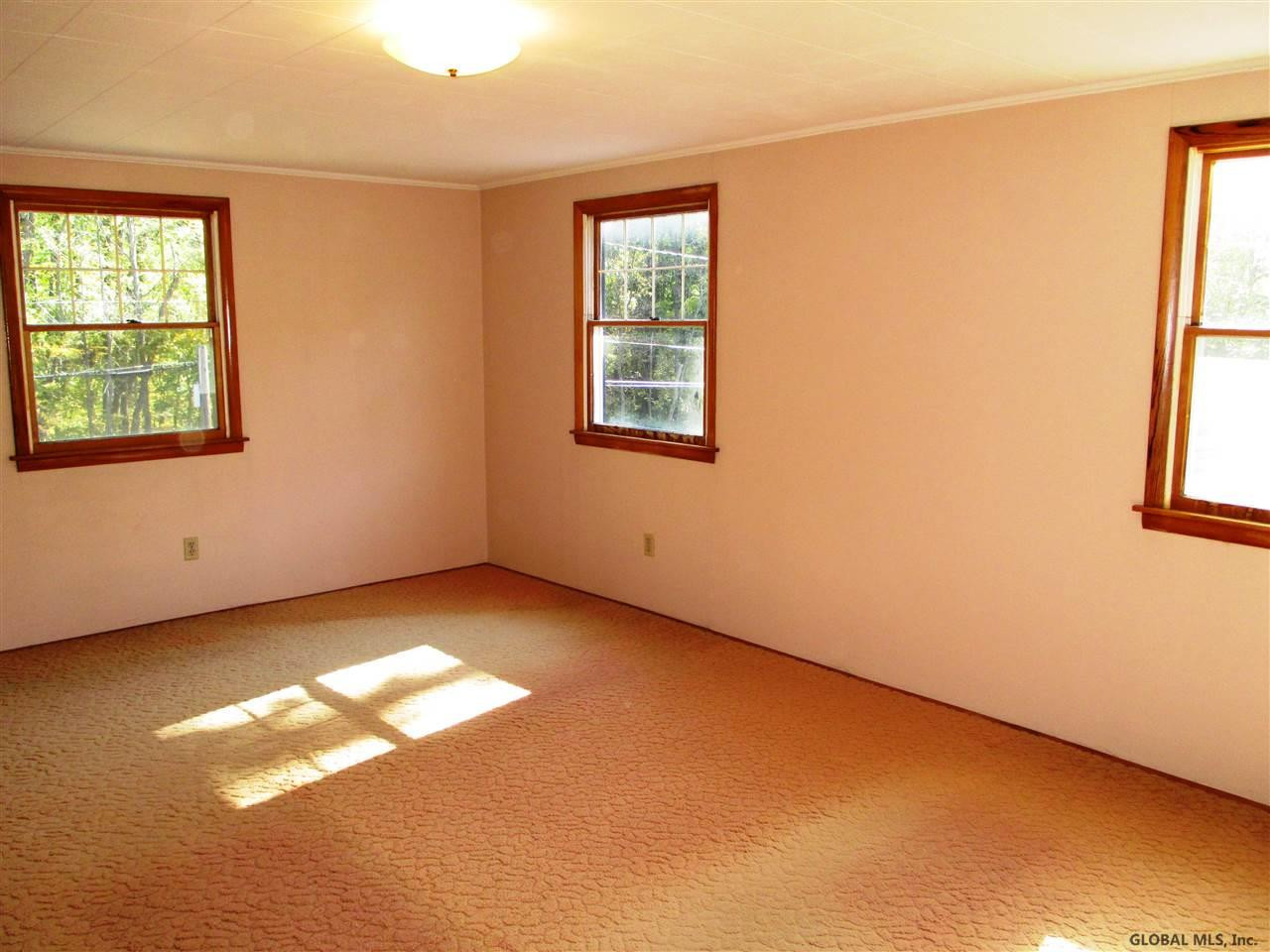 132 Lisha Kill Road Albany, NY 12205 - Photo 14 of 25 Photo 14