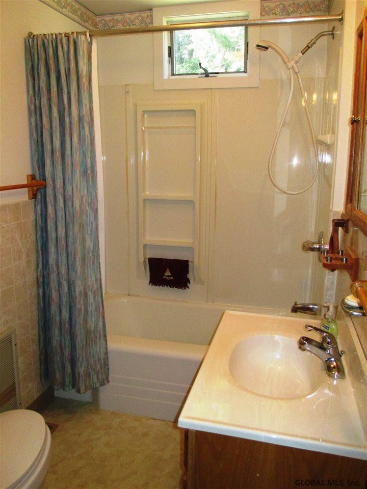 132 Lisha Kill Road Albany, NY 12205 - Photo 16 of 25 Photo 16