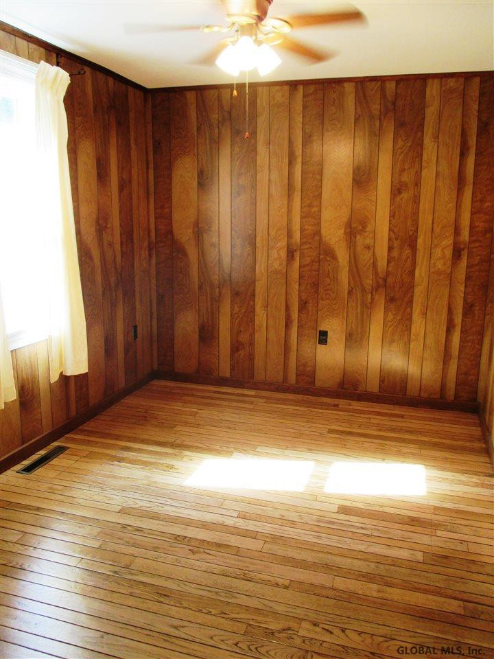 132 Lisha Kill Road Albany, NY 12205 - Photo 17 of 25 Photo 17