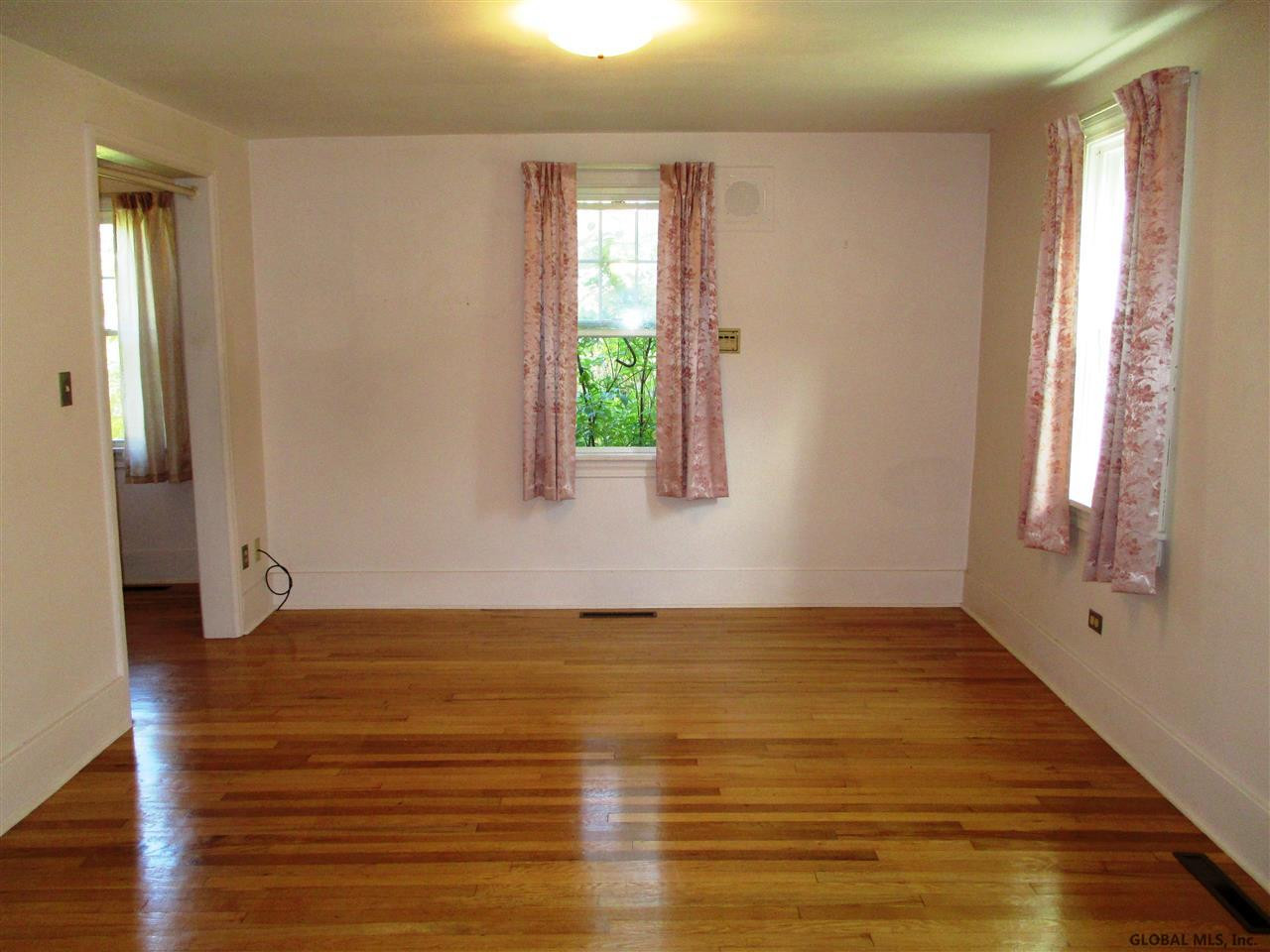 132 Lisha Kill Road Albany, NY 12205 - Photo 3 of 25 Photo 3