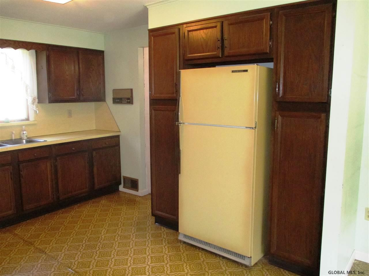 132 Lisha Kill Road Albany, NY 12205 - Photo 10 of 25 Photo 10