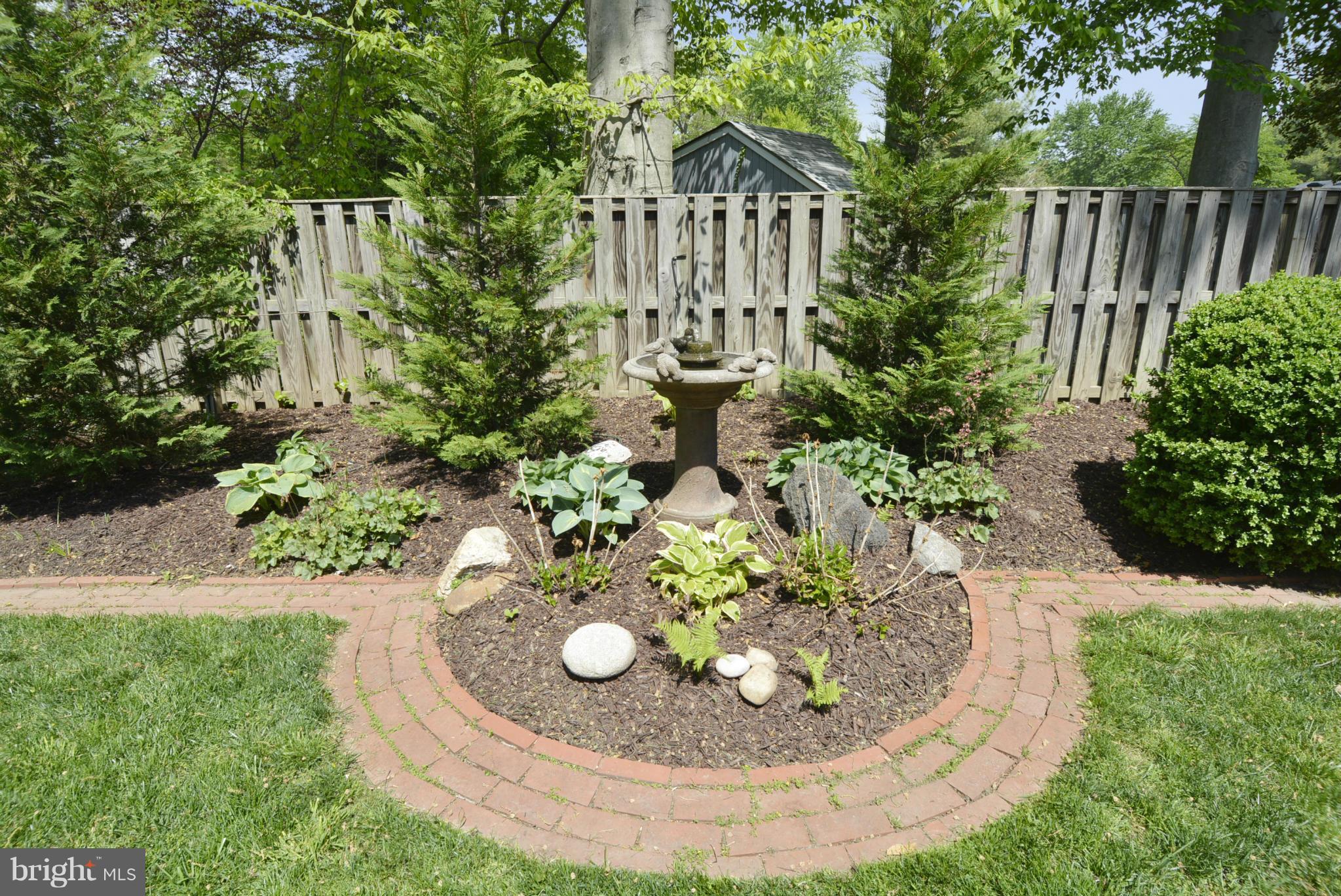 2102 Shenandoah Road Alexandria, VA 22308 - Photo 16 of 30 Exterior (Rear)