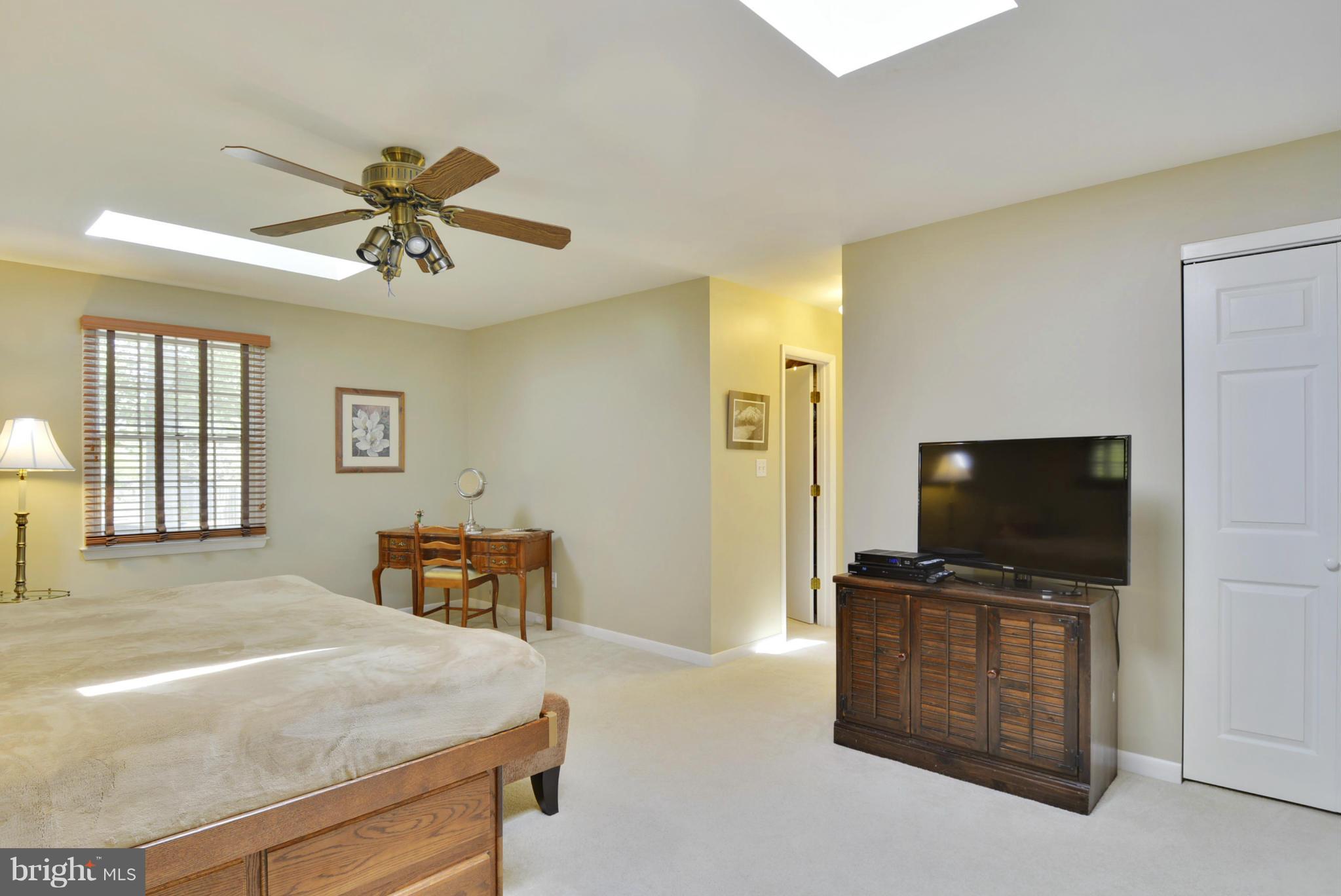 2102 Shenandoah Road Alexandria, VA 22308 - Photo 19 of 30 Bedroom (Master)
