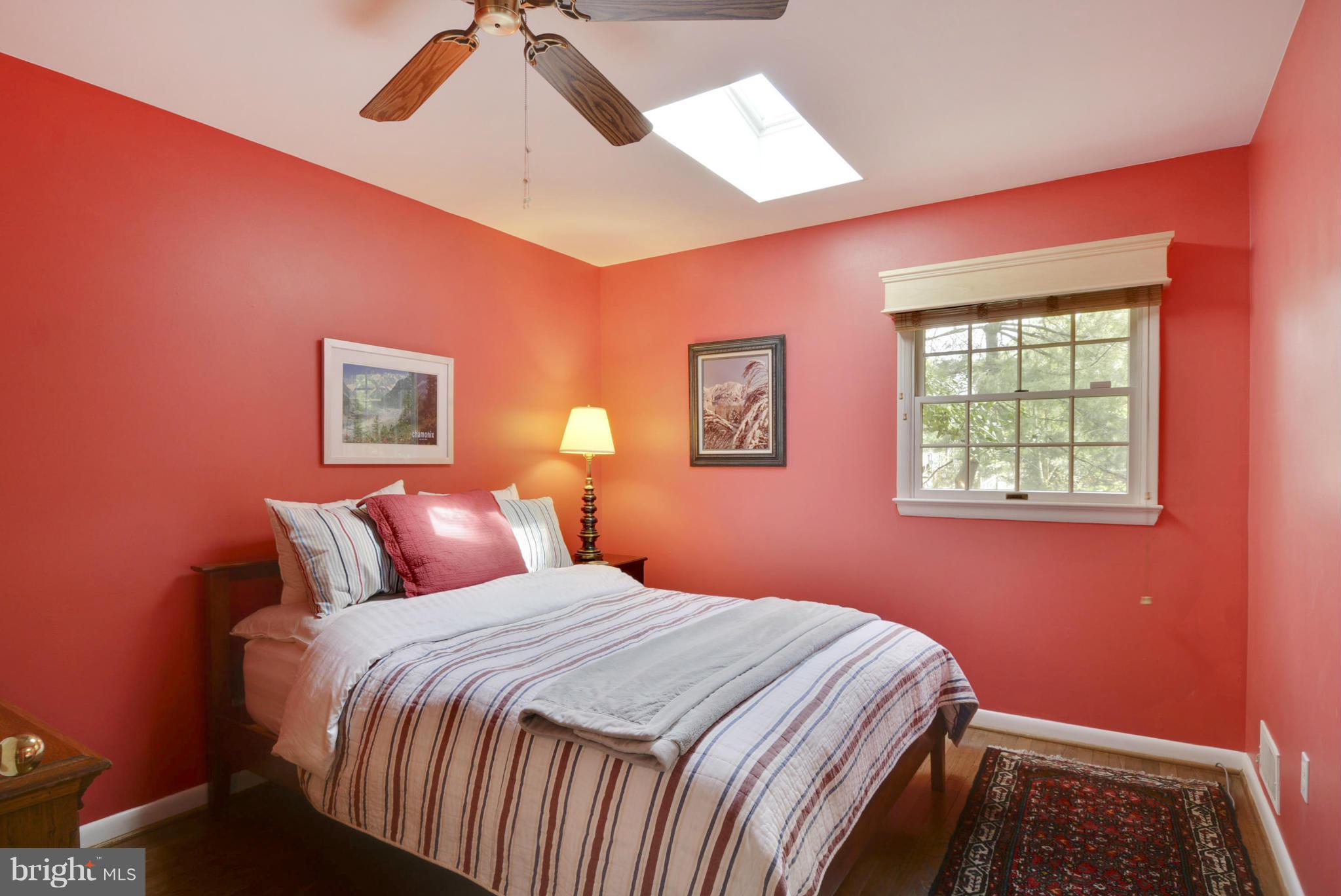 2102 Shenandoah Road Alexandria, VA 22308 - Photo 22 of 30 Bedroom