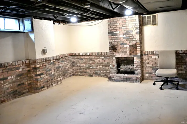 $279,700 | 402 East 26th Street, Jasper, IN 47546