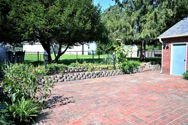 $279,700 | 402 East 26th Street, Jasper, IN 47546