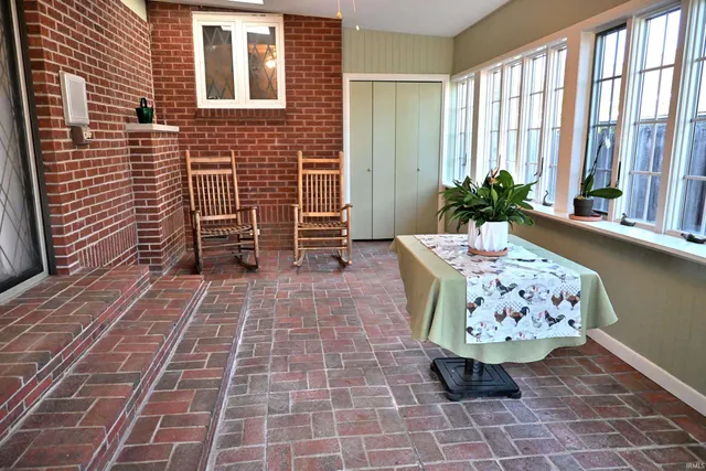 $279,700 | 402 East 26th Street, Jasper, IN 47546