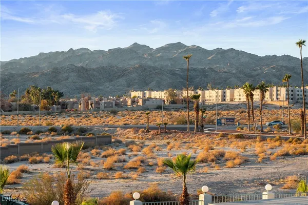 $188,000 | 3550 Bay Sands Drive, Unit 2101, Laughlin, NV 89029