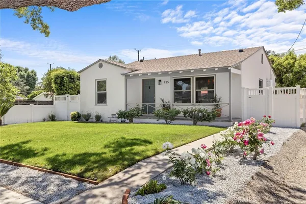 $949,000 | 735 North Orchard Drive, Burbank, CA 91506