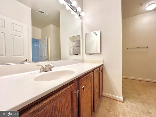 $310,000 | 12900 Fox Bow Drive, Unit 206, Upper Marlboro, MD 20774