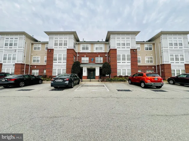 $310,000 | 12900 Fox Bow Drive, Unit 206, Upper Marlboro, MD 20774