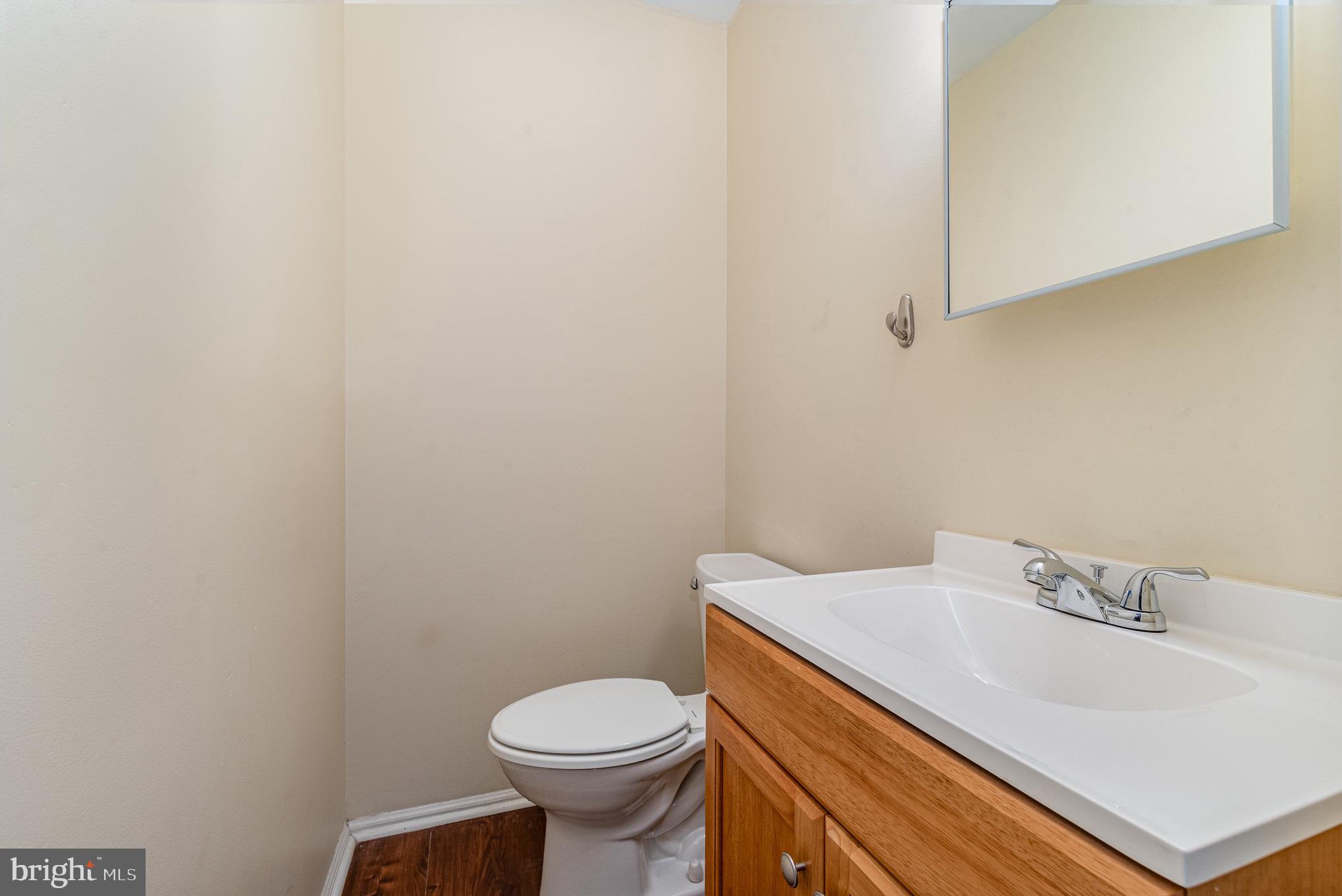 5457 Pond Road Harrisburg, PA 17111 - Photo 9 of 29 1st Floor Powder Room