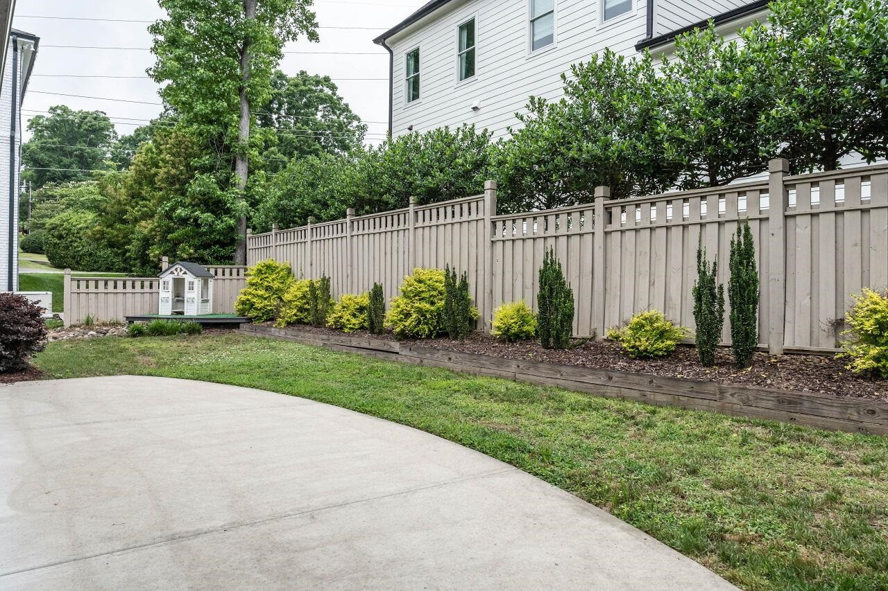 118 Lake Boone Trail Raleigh, NC 27608 - Photo 33 of 33 Photo 33