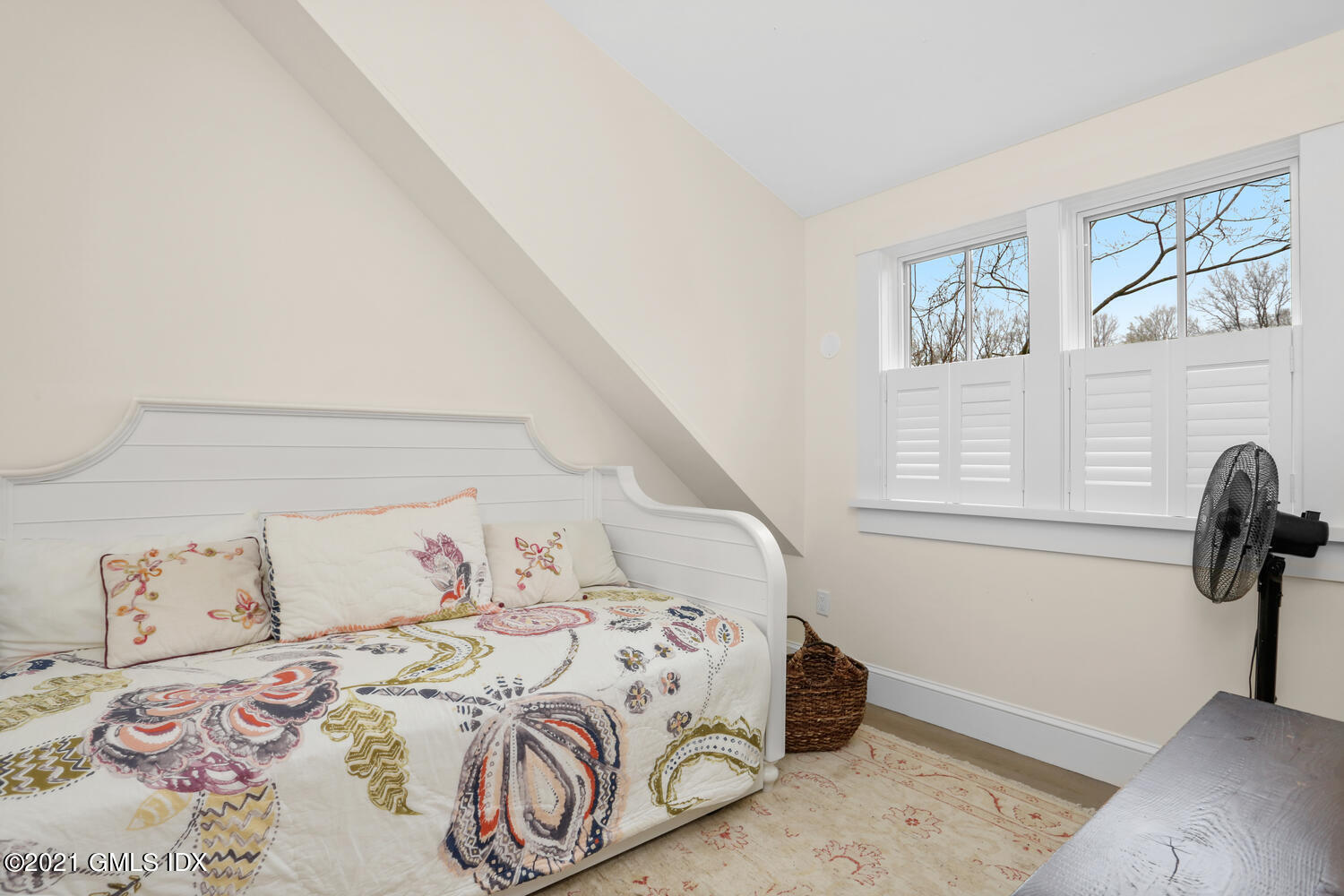 11 Steeple Chase Road Greenwich, CT 06831 - Photo 37 of 42 11 Steeple Chase Rd Greenwich-large-049-