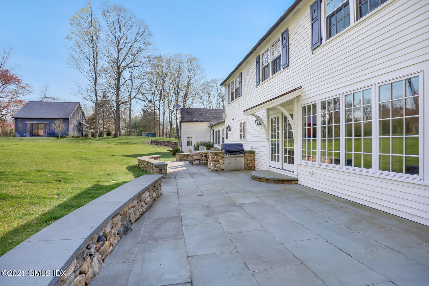 11 Steeple Chase Road Greenwich, CT 06831 - Photo 40 of 42 11 Steeple Chase Rd LGPatiolong