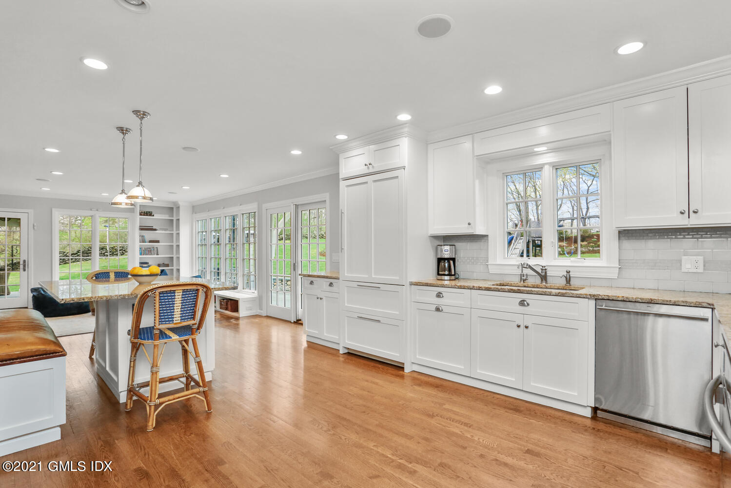 11 Steeple Chase Road Greenwich, CT 06831 - Photo 5 of 42 11 Steeple Chase Rd Greenwich-large-012-