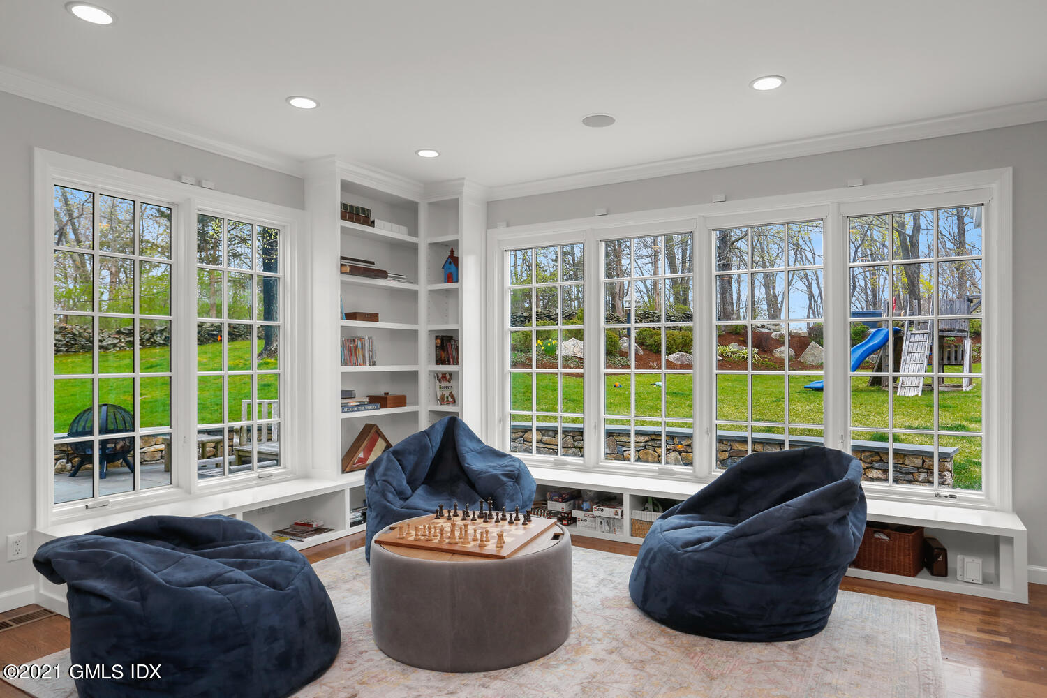 11 Steeple Chase Road Greenwich, CT 06831 - Photo 8 of 42 11 Steeple Chase Rd Greenwich-large-020-