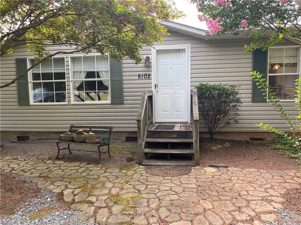 5102 Davis Road Winston-Salem, NC 27105 - Photo 4 of 29 Gallery Image 4