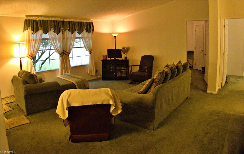 5102 Davis Road Winston-Salem, NC 27105 - Photo 5 of 29 Gallery Image 5