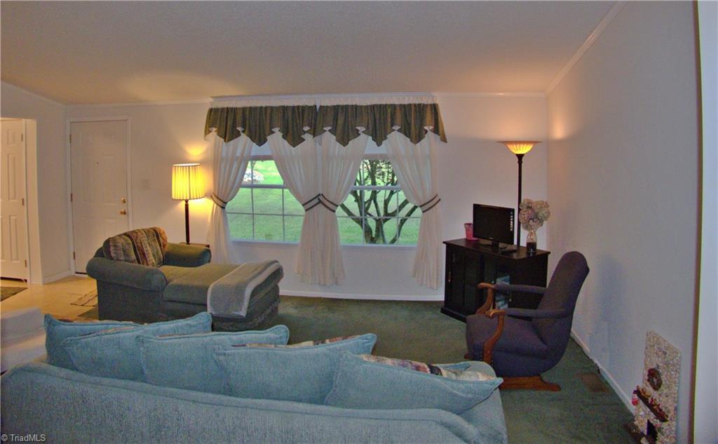 5102 Davis Road Winston-Salem, NC 27105 - Photo 6 of 29 Gallery Image 6