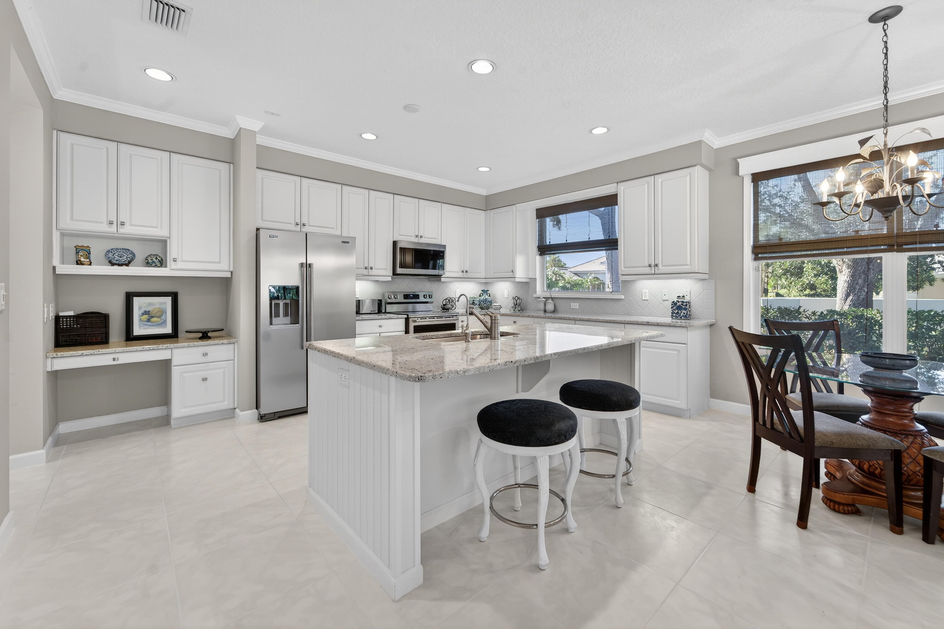 4201 Southeast Frazier Court Stuart, FL 34997 - Photo 13 of 74 020226-37