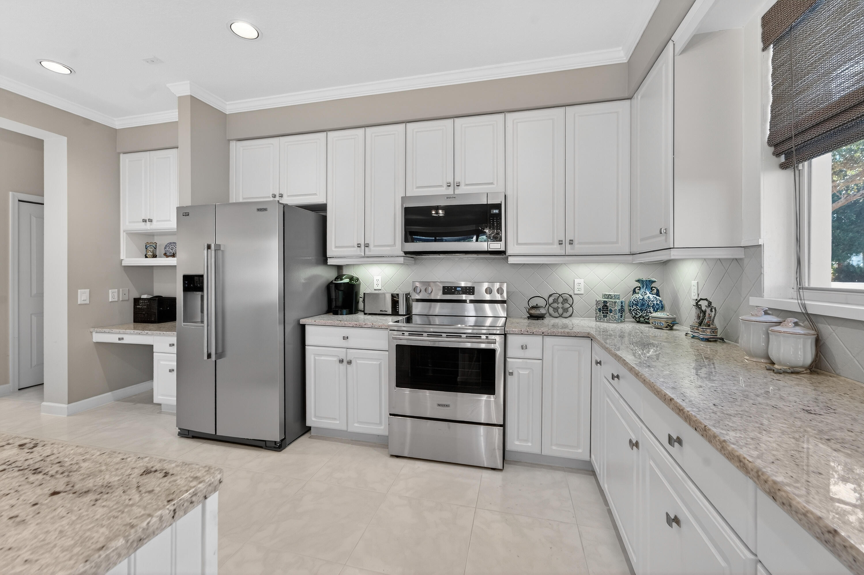 4201 Southeast Frazier Court Stuart, FL 34997 - Photo 15 of 74 020226-52